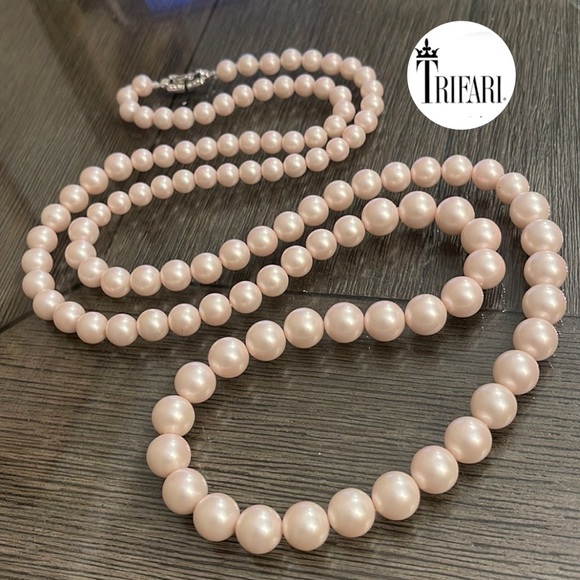 Vintage Pale Pink TRIFARI Single Strand of Pearls 45” - Picture 1 of 16